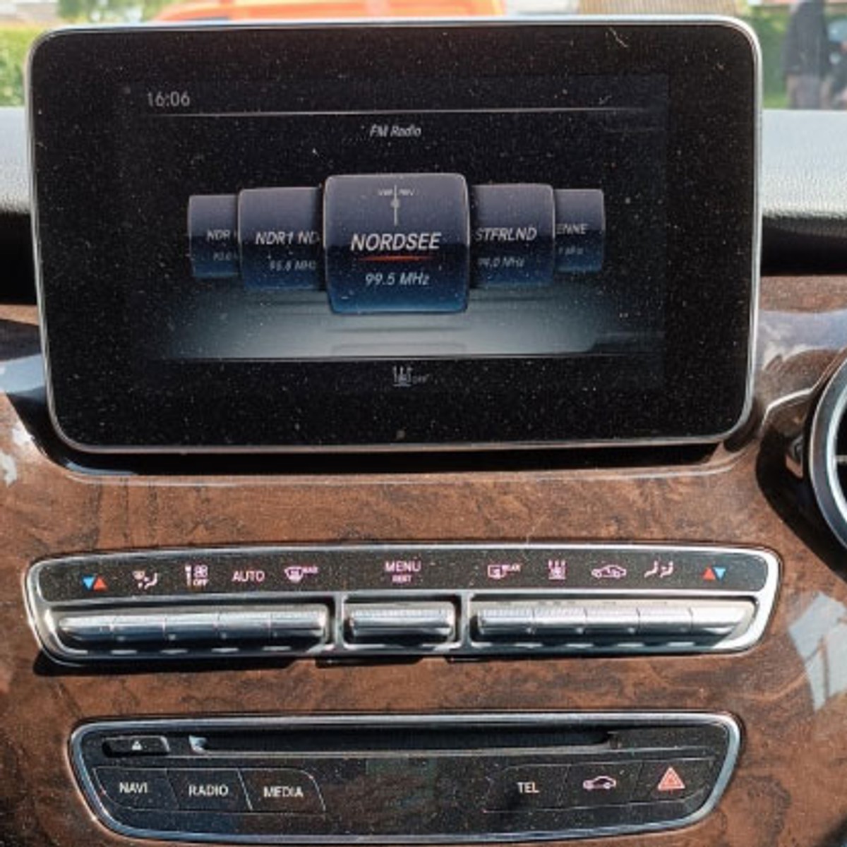 447-Vor-Facelift-Radio