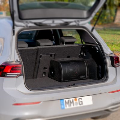 Subwoofer für VW Polo VI mit Beats | Bass-Reflex Subwoofer 20cm Plug & Play Kit | OPTION