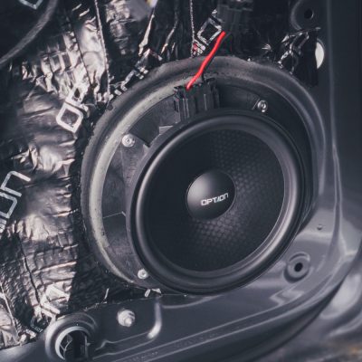 Lautsprecher Set Front für Skoda Fabia (4. Gen.) | inkl. Dämmung | Plug & Play | OPTION