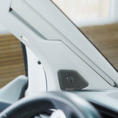 Soundsystem für VW T6 | V2 PRO | DSP-Endstufe + Subwoofer + Lautsprecher | HD-Sound mit Design-Abdeckgitter | OPTION