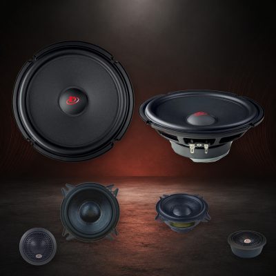 DEGO Power 3000 aktivt 3-vejs stereosæt: to MW200, to MR80 DP og to T25 på DEGO-baggrund